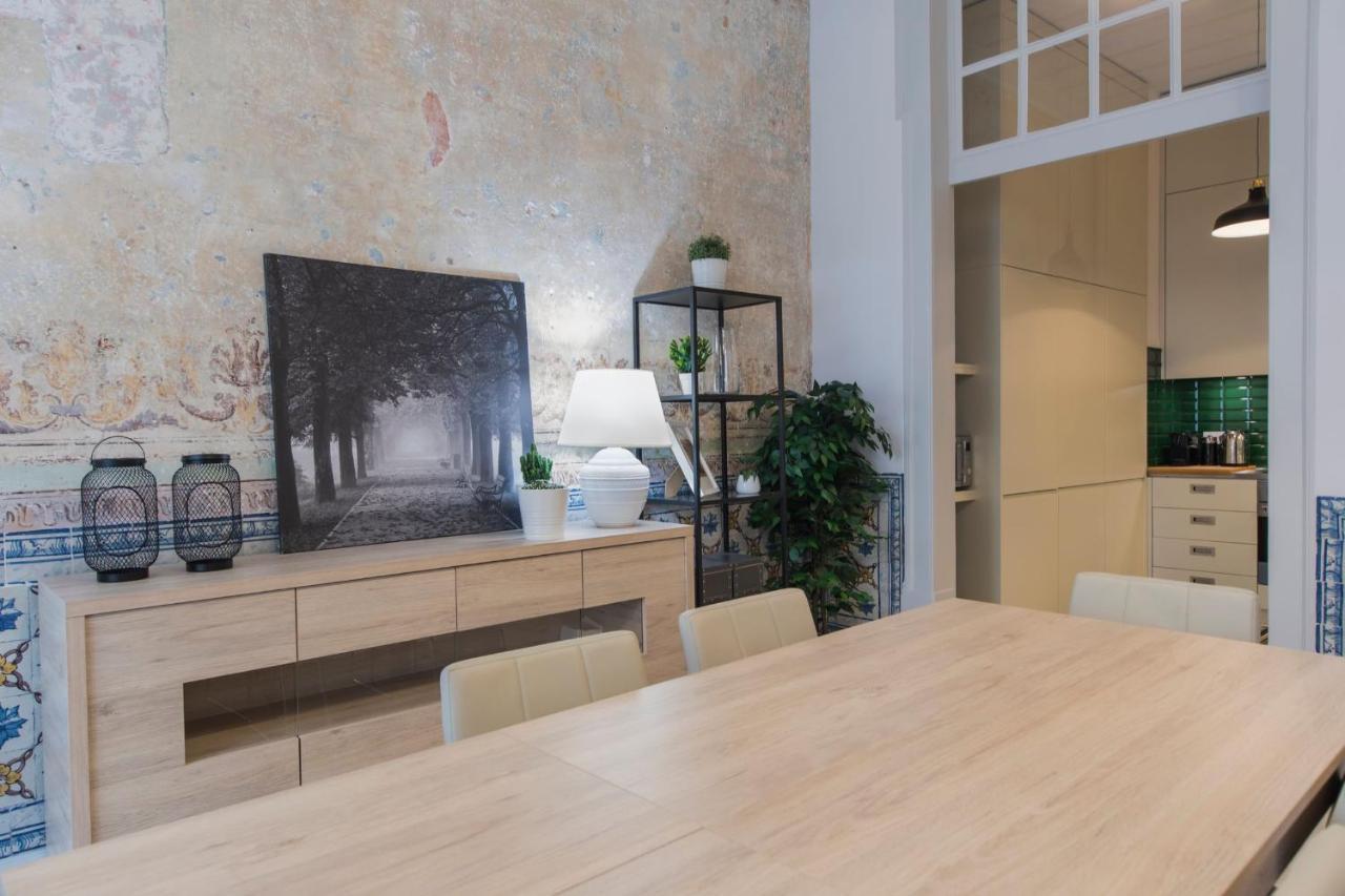 Lovelystay - 3 Bedroom Downtown Wonderwall Lissabon Buitenkant foto