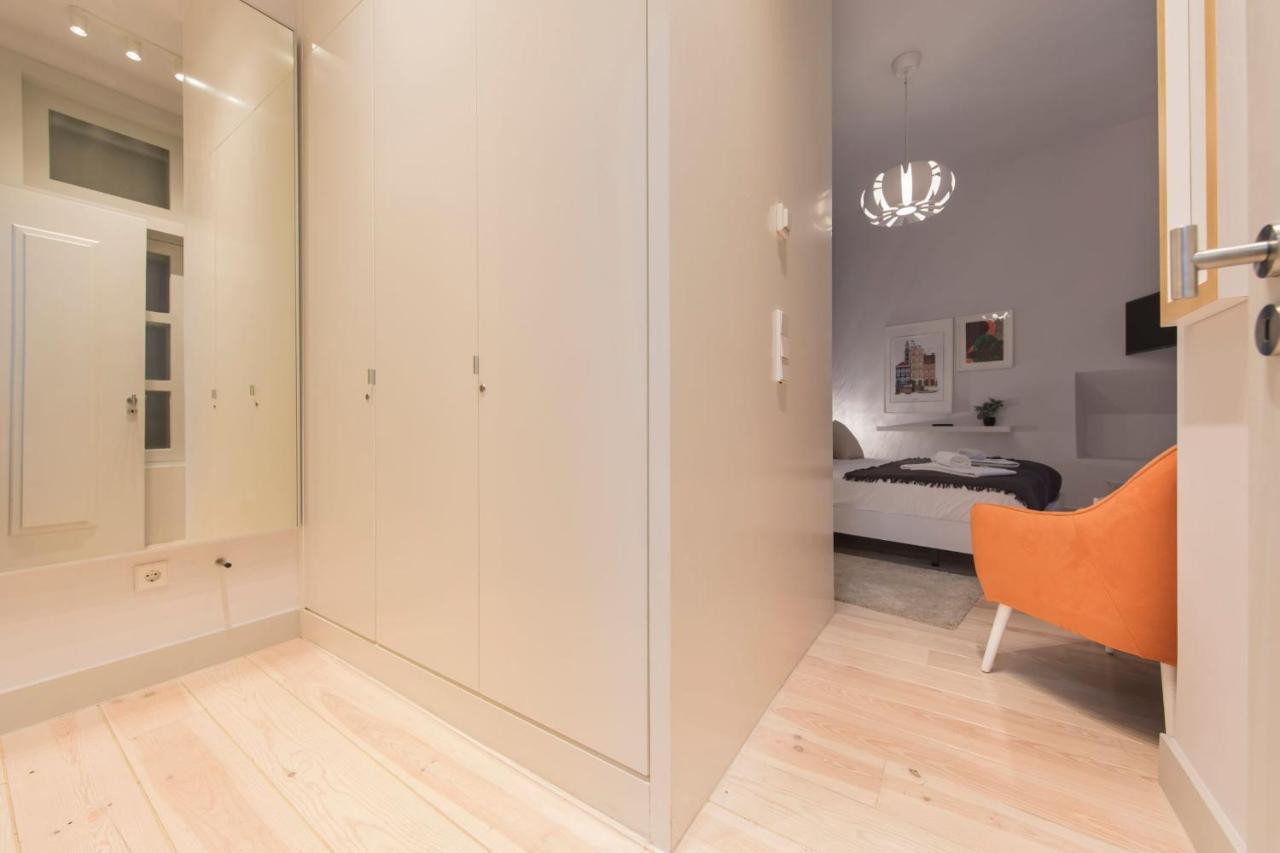 Lovelystay - 3 Bedroom Downtown Wonderwall Lissabon Buitenkant foto